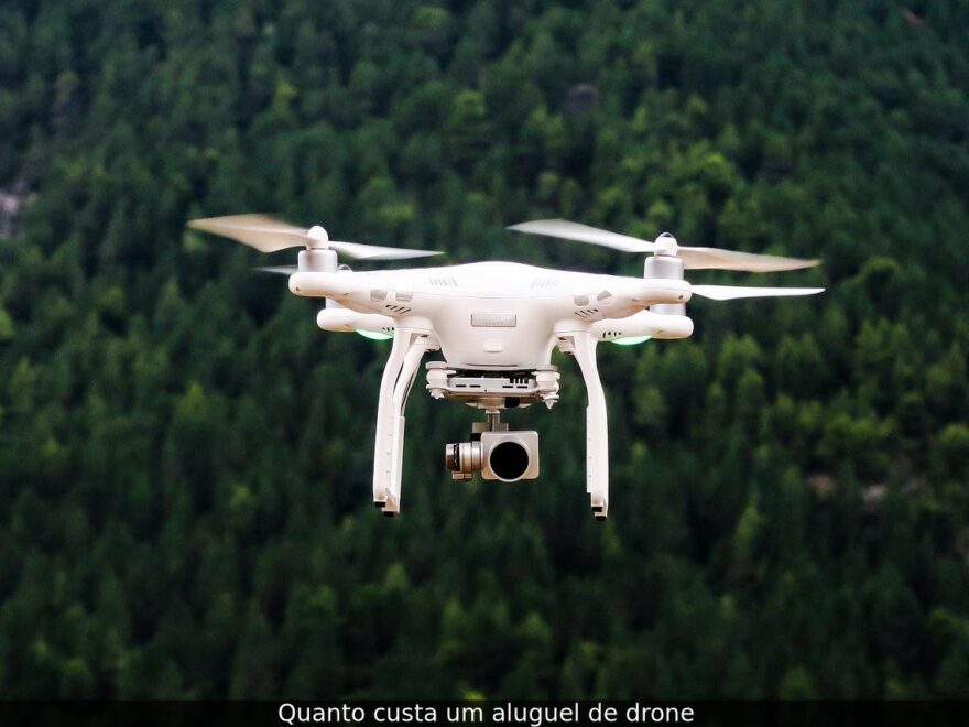 Drone sobrevoando e filmando
