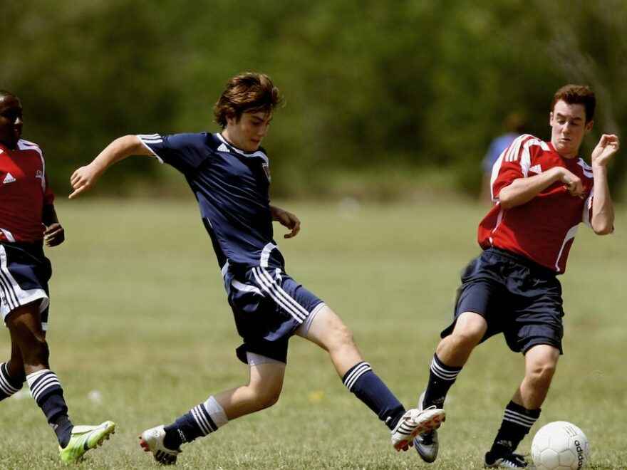 Por que o futebol é tão popular Um olhar nas principais razões por que é o esporte número um do mundo