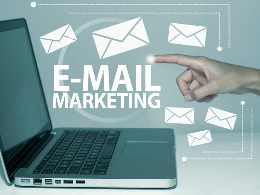 E-mail Marketing x WhatsApp