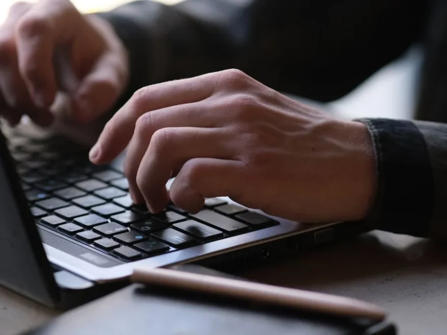 Os 5 melhores sites para prestadores de serviço em 2025